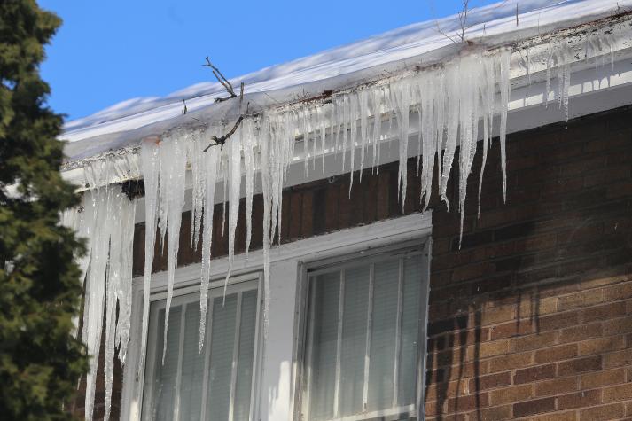 Gutter with a dam of ice
